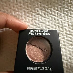 MAC Cosmetics Gold Eyeshadow Single Pan